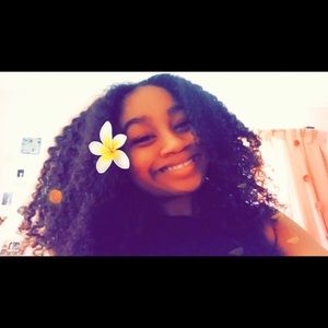 Meet your Posher, Ayana